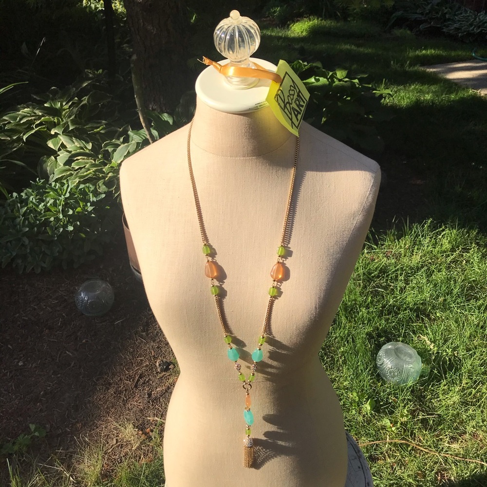 Women’s necklace